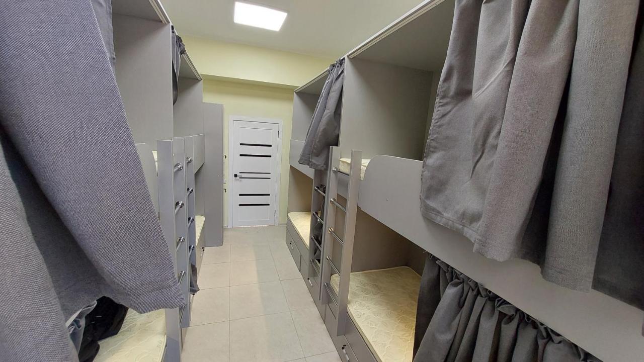 Check Inn Hostel Almaty Ngoại thất bức ảnh