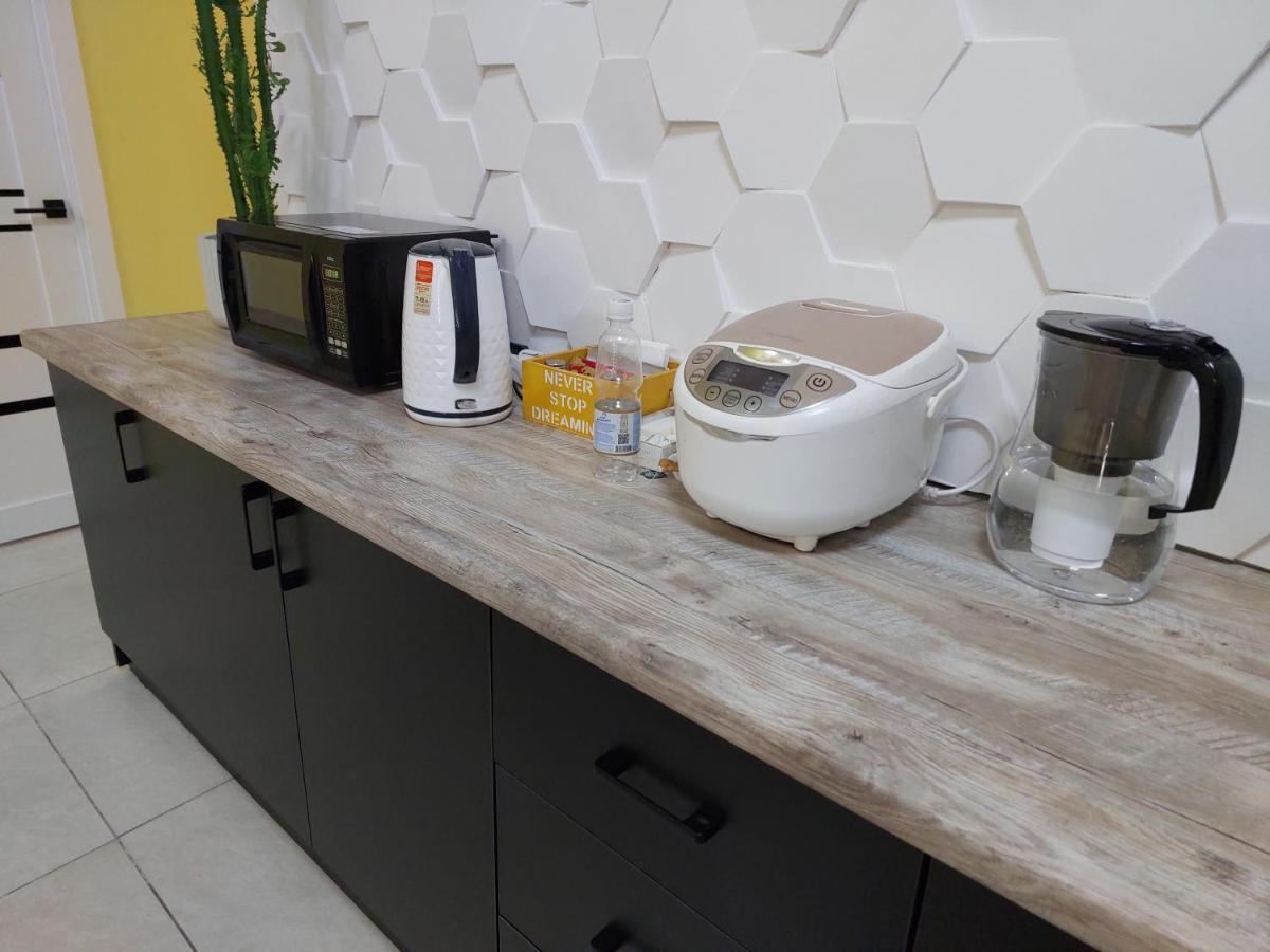 Check Inn Hostel Almaty Ngoại thất bức ảnh